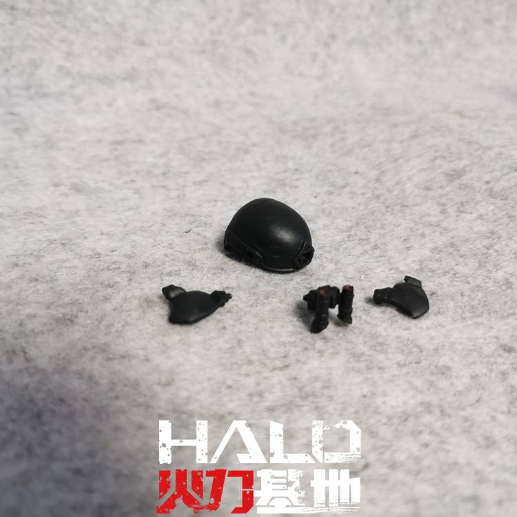 Black helmet, four sets